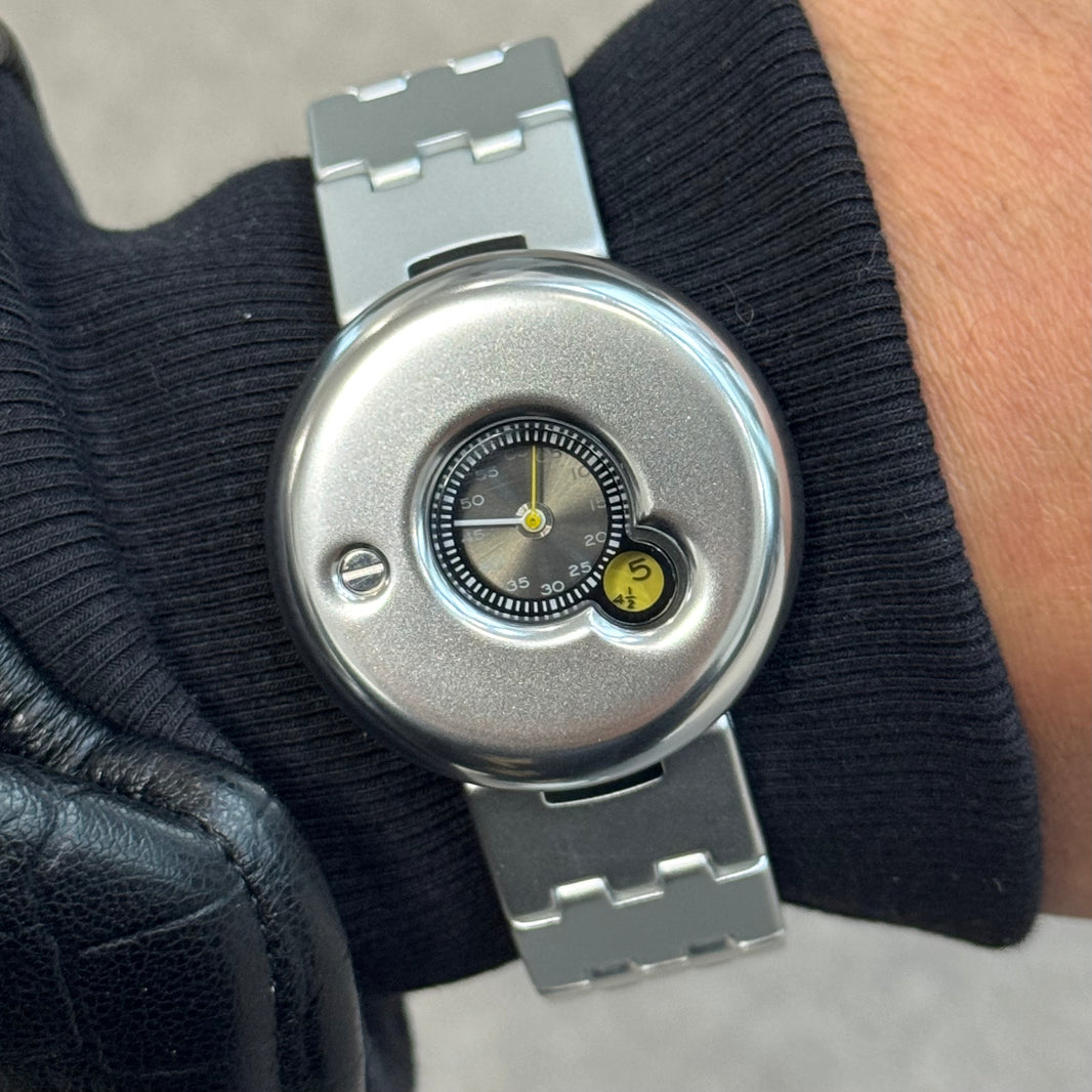 DSY/Original retro Y2K waterproof quartz watch, 2026 latest model, customization available.