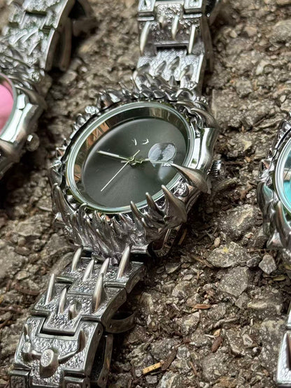 DSY/2026 Exotic Watch with Spiked Claws, Original Retro Y2K Quartz Watch OEM
